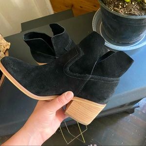 BP Suede Booties 🖤🕶♟